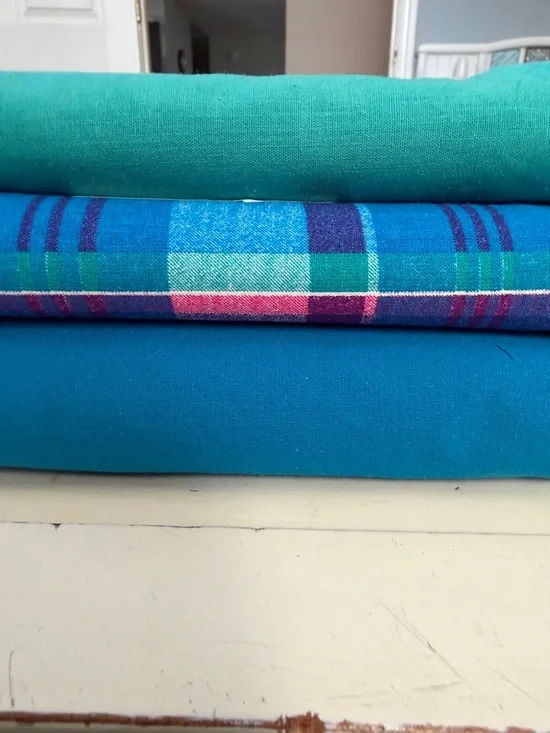 Bright fabric yardage bundle - Picture 5 of 5